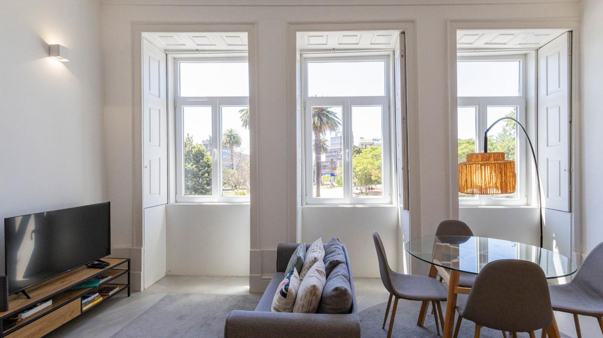 Oporto Downtown Studio By Lovelystay ภายนอก รูปภาพ