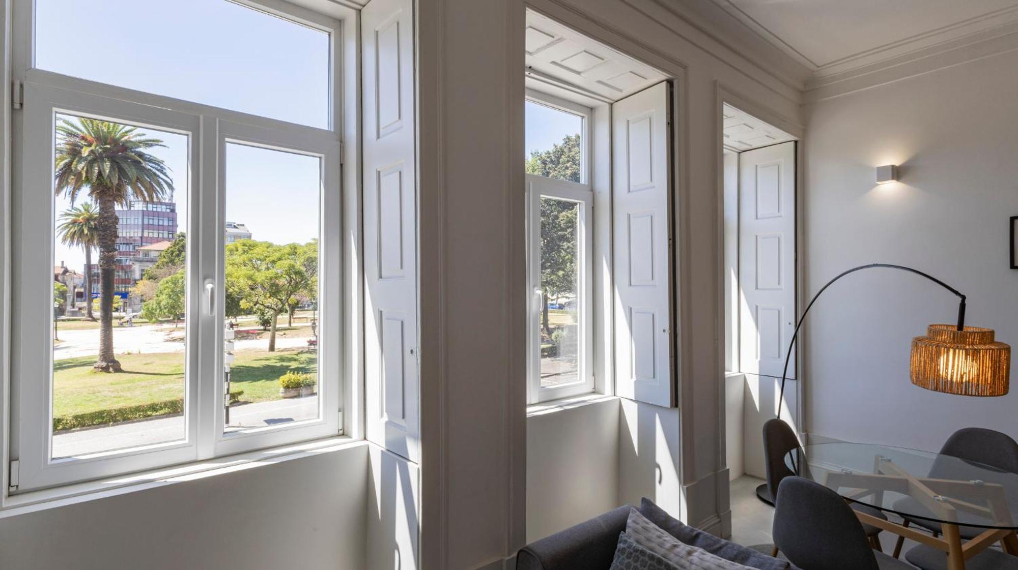 Oporto Downtown Studio By Lovelystay ภายนอก รูปภาพ